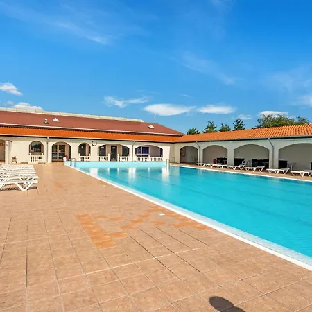 Stunning In With Wifi Holiday home
